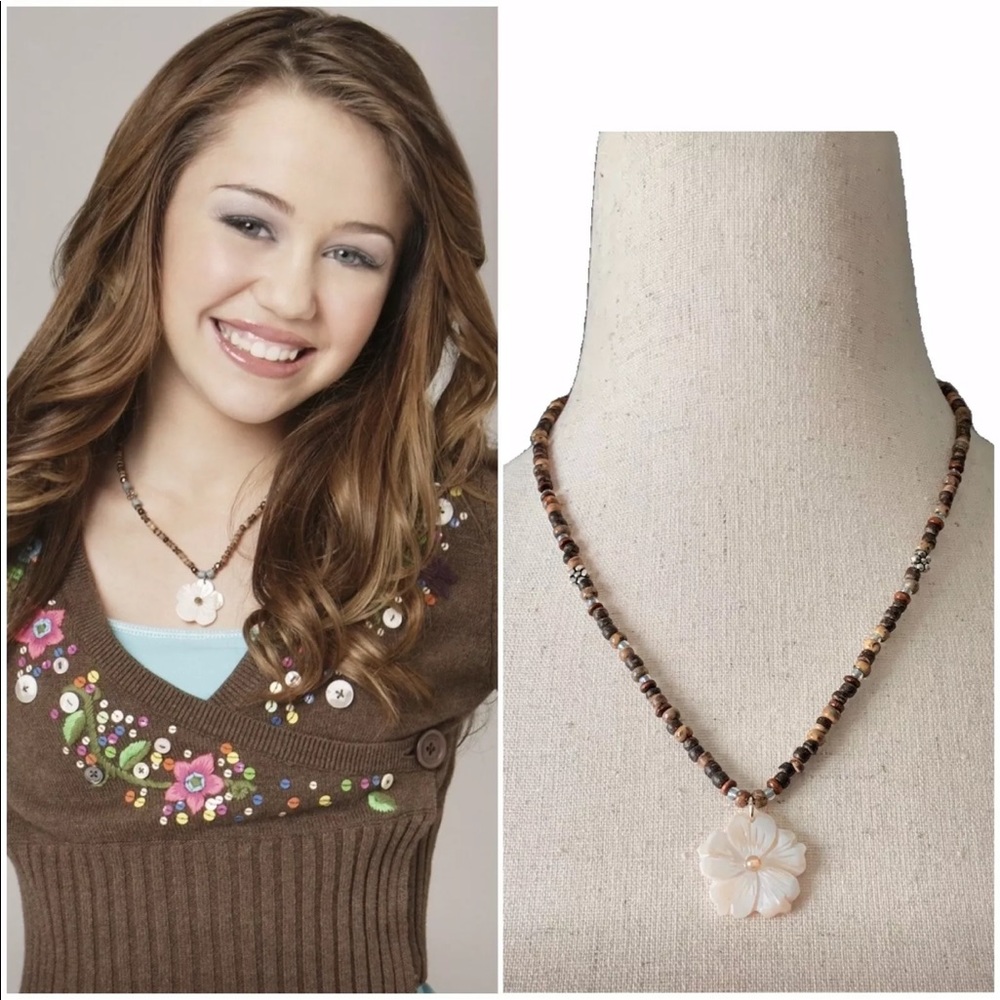 Handmade Miley Cyrus beaded sea shell necklace Inspired from Hannah Montana